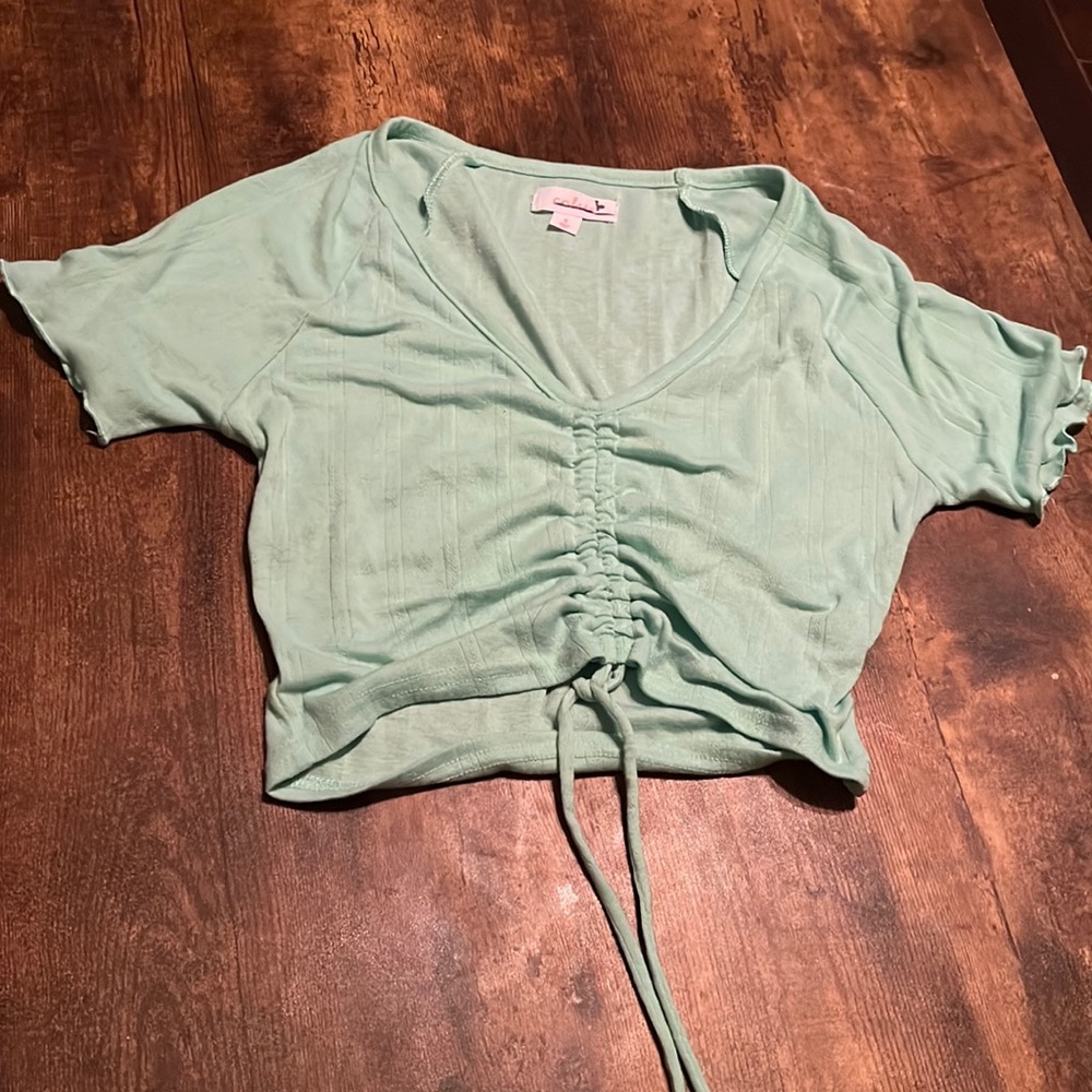 Crop top shirt